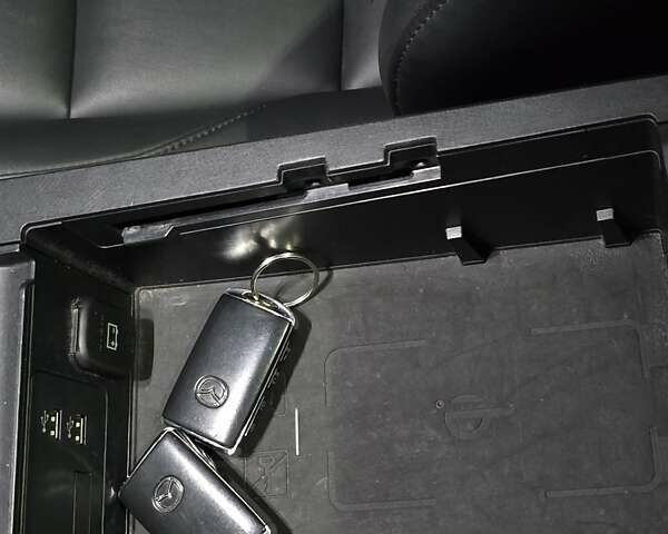 Белый Мазда 3, объемом двигателя 2.49 л и пробегом 140 тыс. км за 14950 $, фото 48 на Automoto.ua