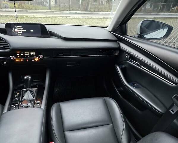 Белый Мазда 3, объемом двигателя 2.49 л и пробегом 140 тыс. км за 14950 $, фото 46 на Automoto.ua