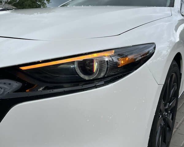 Білий Мазда 3, об'ємом двигуна 2.49 л та пробігом 24 тис. км за 22500 $, фото 11 на Automoto.ua