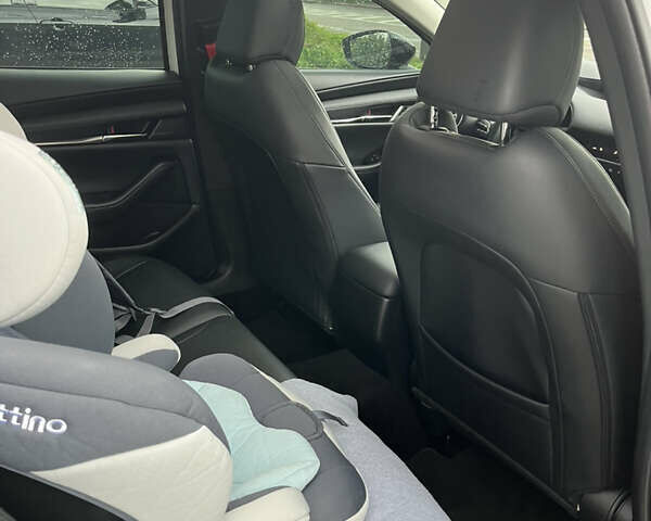 Білий Мазда 3, об'ємом двигуна 2.49 л та пробігом 24 тис. км за 22500 $, фото 27 на Automoto.ua