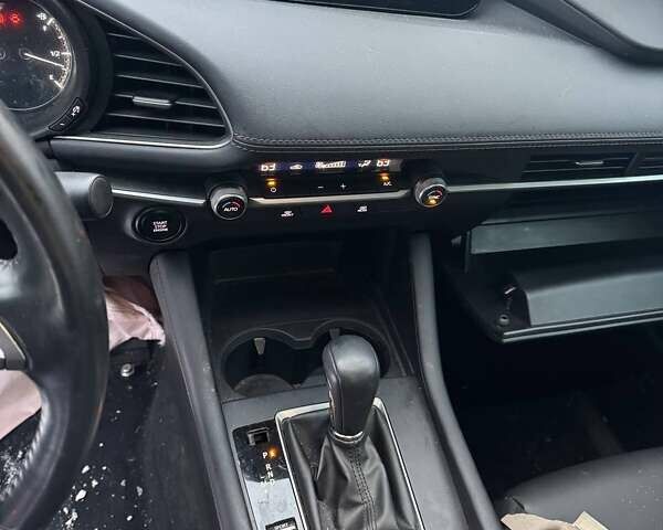 Белый Мазда 3, объемом двигателя 2.5 л и пробегом 69 тыс. км за 11300 $, фото 13 на Automoto.ua