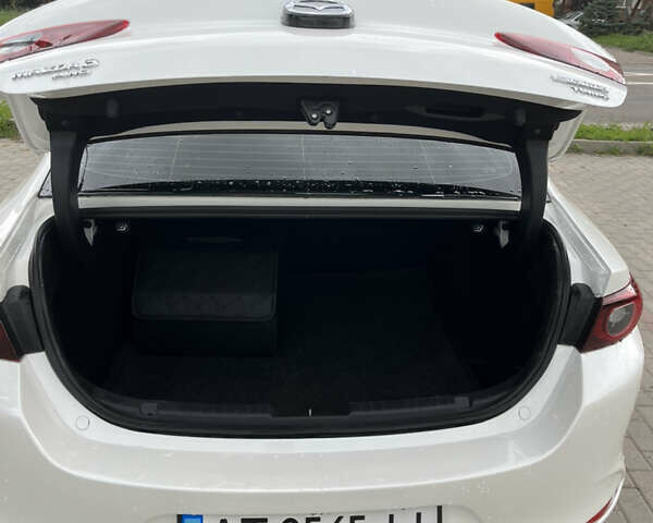 Білий Мазда 3, об'ємом двигуна 2.49 л та пробігом 24 тис. км за 22500 $, фото 13 на Automoto.ua