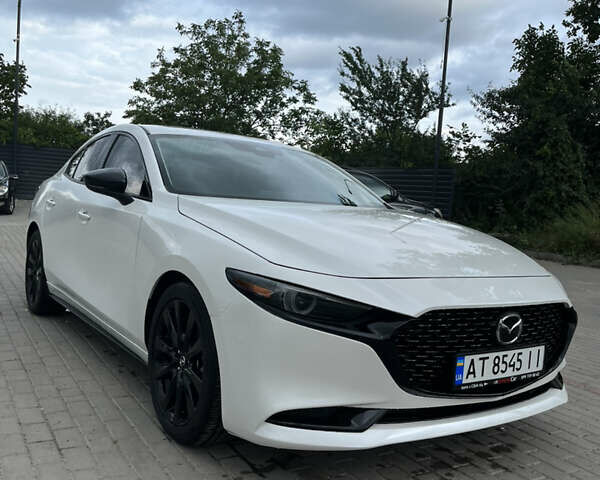 Білий Мазда 3, об'ємом двигуна 2.49 л та пробігом 24 тис. км за 22500 $, фото 2 на Automoto.ua