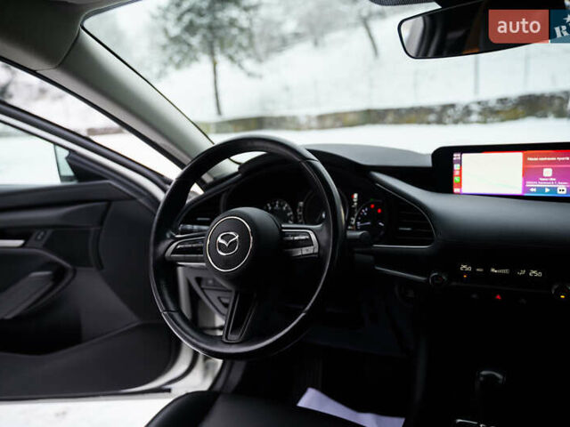 Білий Мазда 3, об'ємом двигуна 2.5 л та пробігом 106 тис. км за 16899 $, фото 27 на Automoto.ua