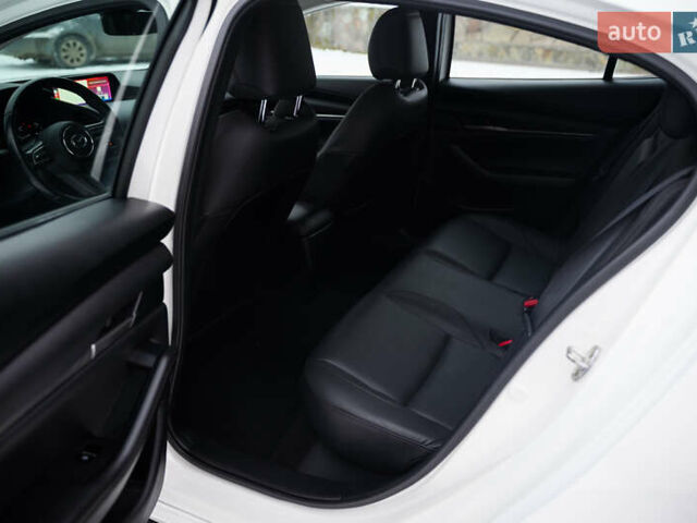 Білий Мазда 3, об'ємом двигуна 2.5 л та пробігом 106 тис. км за 16899 $, фото 22 на Automoto.ua