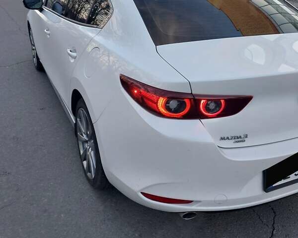 Белый Мазда 3, объемом двигателя 2.49 л и пробегом 18 тыс. км за 17800 $, фото 3 на Automoto.ua