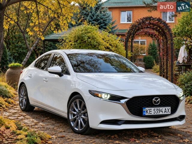 Белый Мазда 3, объемом двигателя 2.49 л и пробегом 20 тыс. км за 16900 $, фото 2 на Automoto.ua