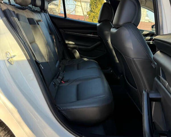 Білий Мазда 3, об'ємом двигуна 2.49 л та пробігом 107 тис. км за 15299 $, фото 27 на Automoto.ua