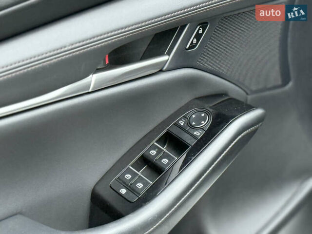 Білий Мазда 3, об'ємом двигуна 2.49 л та пробігом 5 тис. км за 24000 $, фото 11 на Automoto.ua