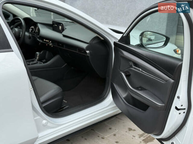 Білий Мазда 3, об'ємом двигуна 2.49 л та пробігом 5 тис. км за 24000 $, фото 15 на Automoto.ua