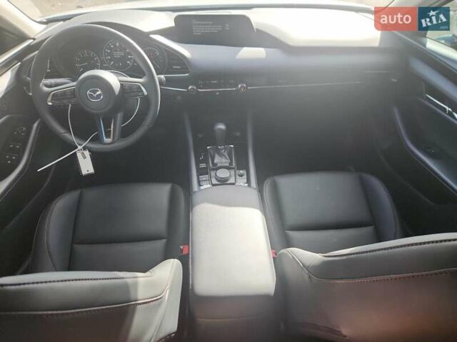 Білий Мазда 3, об'ємом двигуна 2.5 л та пробігом 5 тис. км за 4000 $, фото 7 на Automoto.ua