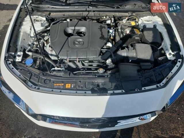 Білий Мазда 3, об'ємом двигуна 2.5 л та пробігом 5 тис. км за 4000 $, фото 10 на Automoto.ua