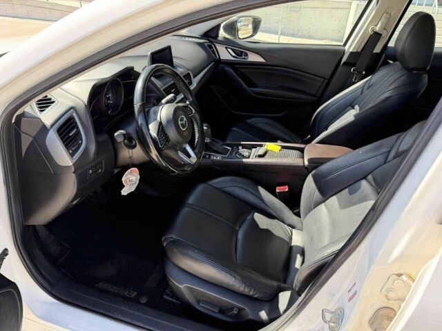 Белый Мазда 3, объемом двигателя 2 л и пробегом 57 тыс. км за 3432 $, фото 6 на Automoto.ua