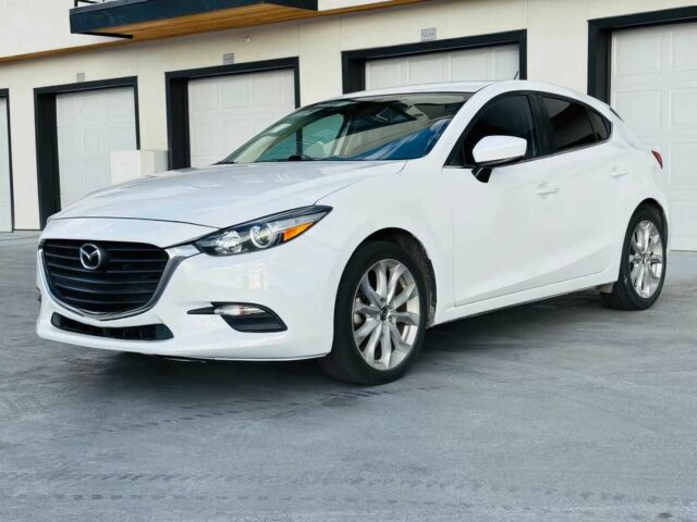 Білий Мазда 3, об'ємом двигуна 2 л та пробігом 56 тис. км за 3500 $, фото 2 на Automoto.ua