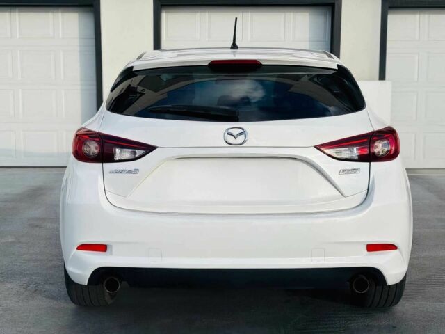 Білий Мазда 3, об'ємом двигуна 2 л та пробігом 56 тис. км за 3500 $, фото 5 на Automoto.ua