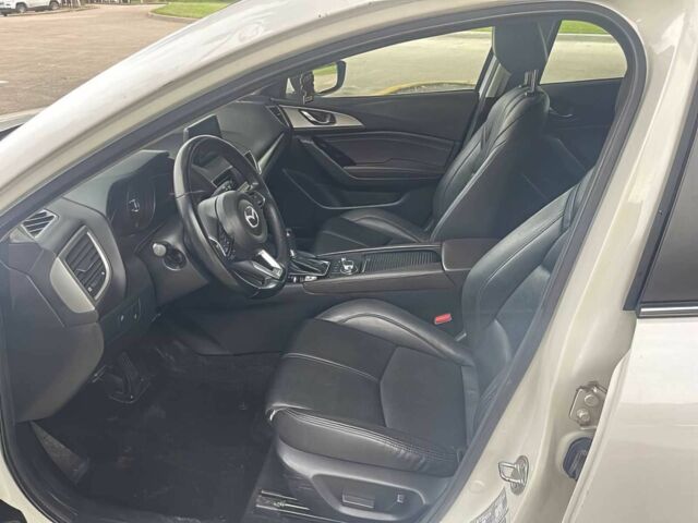 Білий Мазда 3, об'ємом двигуна 2.5 л та пробігом 43 тис. км за 6000 $, фото 10 на Automoto.ua