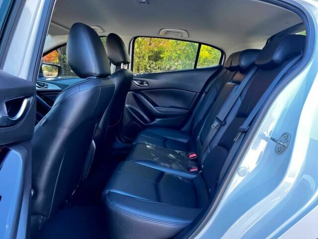 Белый Мазда 3, объемом двигателя 2.5 л и пробегом 30 тыс. км за 8100 $, фото 14 на Automoto.ua