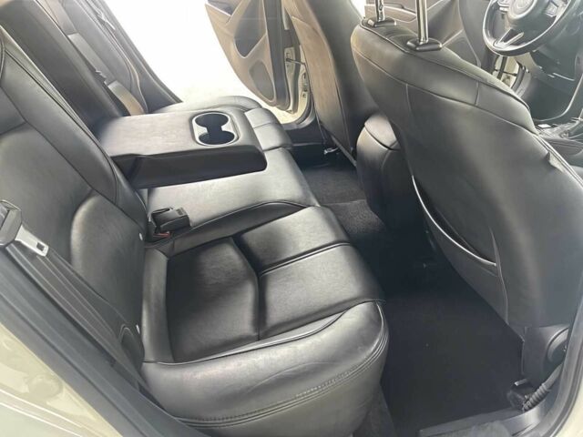 Білий Мазда 3, об'ємом двигуна 2.5 л та пробігом 43 тис. км за 6000 $, фото 12 на Automoto.ua