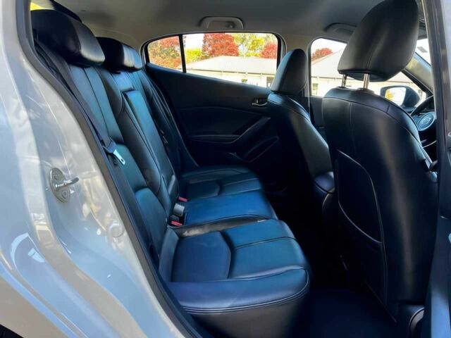 Белый Мазда 3, объемом двигателя 2.5 л и пробегом 30 тыс. км за 8100 $, фото 13 на Automoto.ua