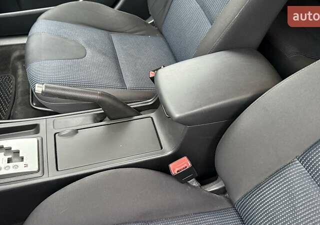 Бежевый Мазда 3, объемом двигателя 1.6 л и пробегом 262 тыс. км за 4250 $, фото 17 на Automoto.ua