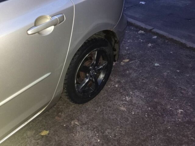 Бежевий Мазда 3, об'ємом двигуна 1.6 л та пробігом 265 тис. км за 3350 $, фото 12 на Automoto.ua