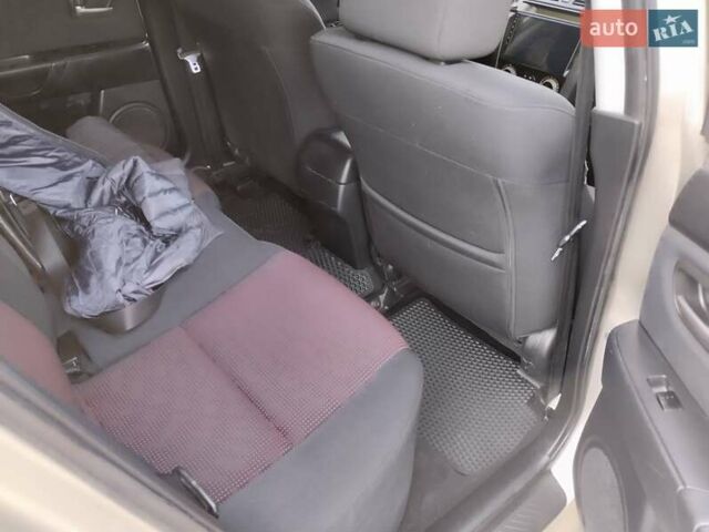Бежевий Мазда 3, об'ємом двигуна 1.6 л та пробігом 250 тис. км за 4550 $, фото 11 на Automoto.ua