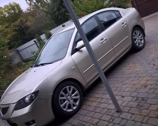 Бежевый Мазда 3, объемом двигателя 1.6 л и пробегом 249 тыс. км за 3500 $, фото 3 на Automoto.ua