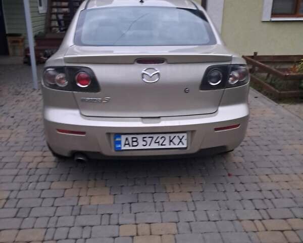 Бежевый Мазда 3, объемом двигателя 1.6 л и пробегом 249 тыс. км за 3500 $, фото 2 на Automoto.ua