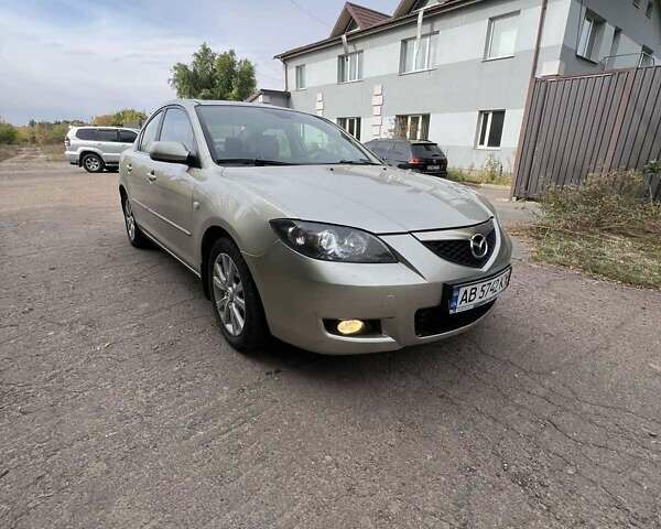 Бежевий Мазда 3, об'ємом двигуна 1.6 л та пробігом 250 тис. км за 4600 $, фото 4 на Automoto.ua