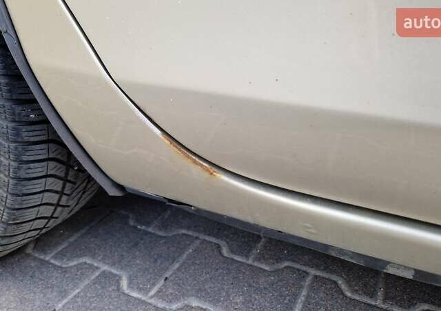 Бежевий Мазда 3, об'ємом двигуна 1.6 л та пробігом 243 тис. км за 5100 $, фото 16 на Automoto.ua