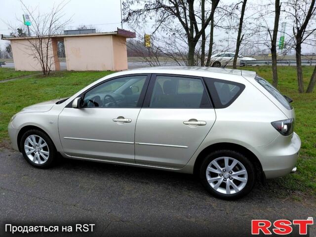 Бежевый Мазда 3, объемом двигателя 1.6 л и пробегом 230 тыс. км за 5200 $, фото 2 на Automoto.ua