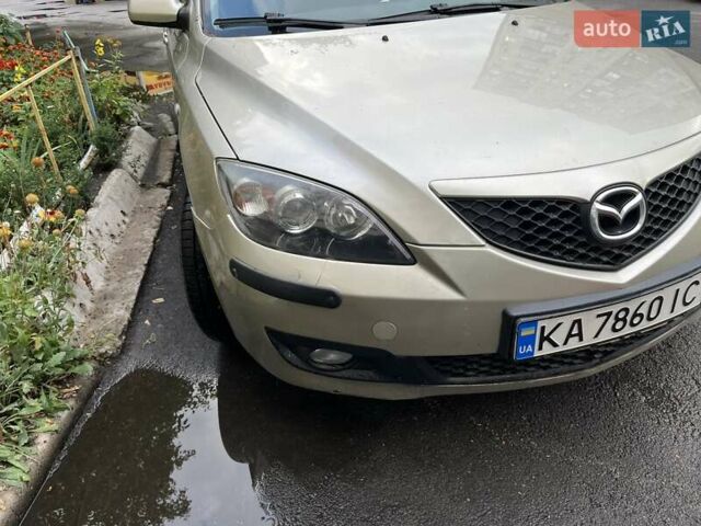 Бежевий Мазда 3, об'ємом двигуна 2 л та пробігом 275 тис. км за 7000 $, фото 5 на Automoto.ua