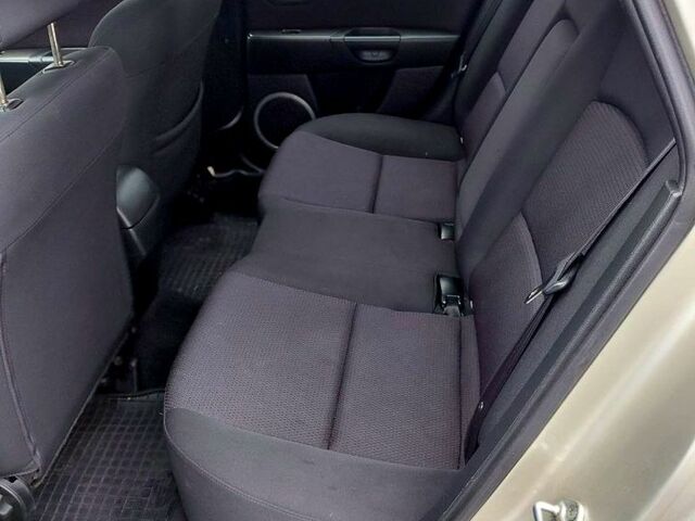 Бежевый Мазда 3, объемом двигателя 1.6 л и пробегом 230 тыс. км за 5200 $, фото 9 на Automoto.ua