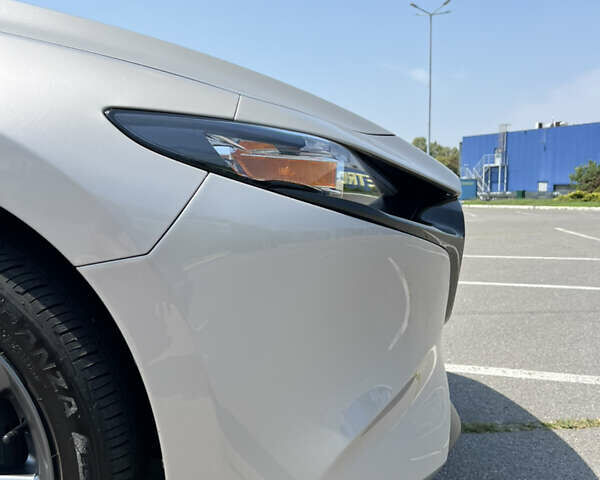 Бежевый Мазда 3, объемом двигателя 2.5 л и пробегом 15 тыс. км за 23499 $, фото 5 на Automoto.ua