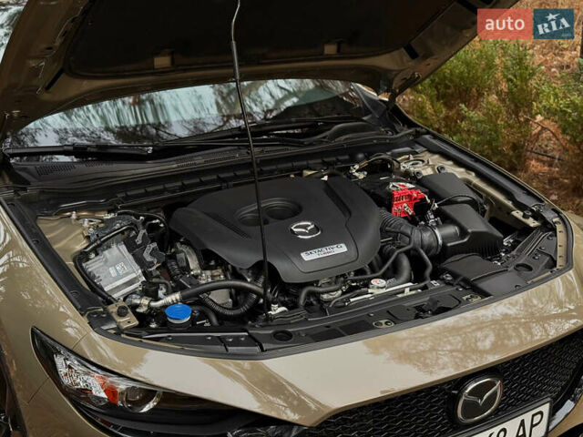 Бежевый Мазда 3, объемом двигателя 2.49 л и пробегом 16 тыс. км за 23000 $, фото 8 на Automoto.ua