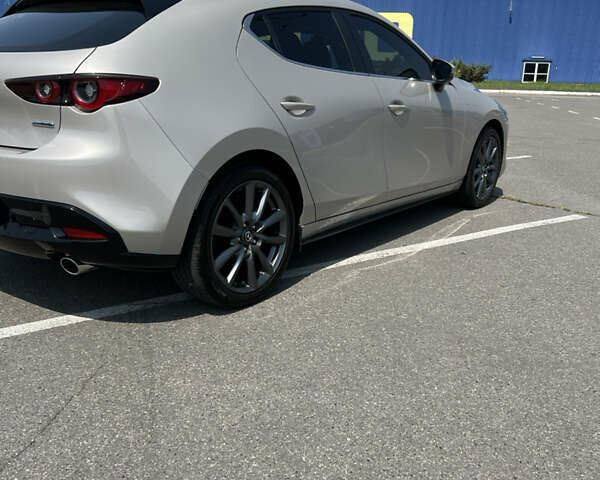 Бежевый Мазда 3, объемом двигателя 2.5 л и пробегом 15 тыс. км за 23499 $, фото 9 на Automoto.ua