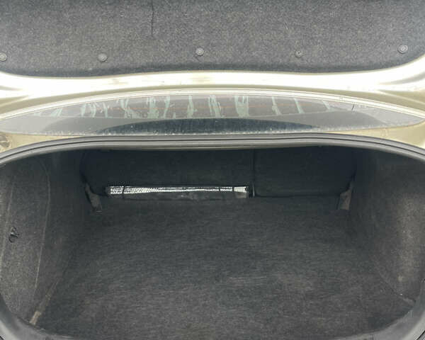 Бежевый Мазда 3, объемом двигателя 1.6 л и пробегом 217 тыс. км за 3200 $, фото 6 на Automoto.ua