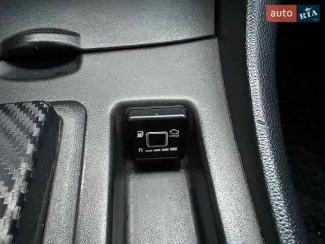 Бежевый Мазда 3, объемом двигателя 1.6 л и пробегом 265 тыс. км за 4999 $, фото 41 на Automoto.ua