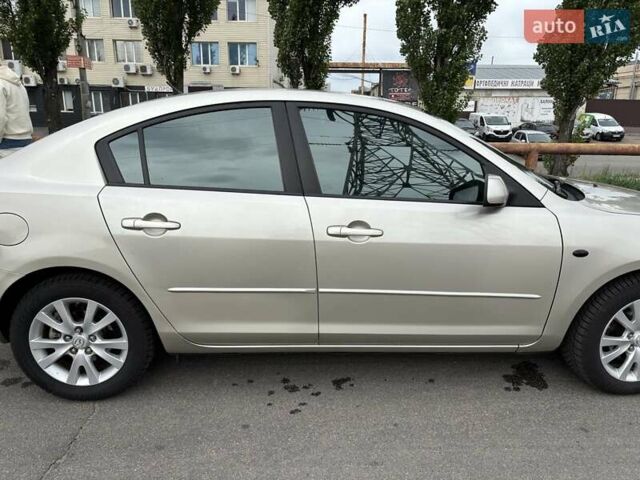 Бежевий Мазда 3, об'ємом двигуна 1.6 л та пробігом 118 тис. км за 5000 $, фото 1 на Automoto.ua