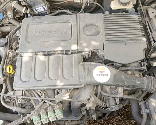 Бежевий Мазда 3, об'ємом двигуна 1.6 л та пробігом 356 тис. км за 4000 $, фото 4 на Automoto.ua