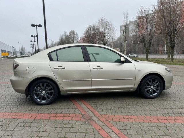 Бежевый Мазда 3, объемом двигателя 1.6 л и пробегом 161 тыс. км за 4999 $, фото 2 на Automoto.ua