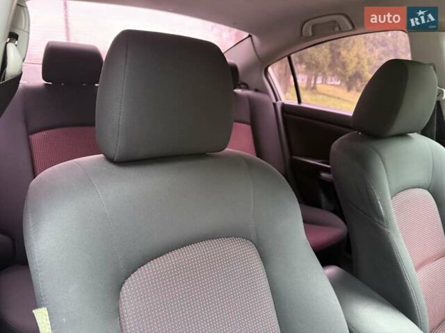 Бежевый Мазда 3, объемом двигателя 1.6 л и пробегом 220 тыс. км за 3499 $, фото 33 на Automoto.ua