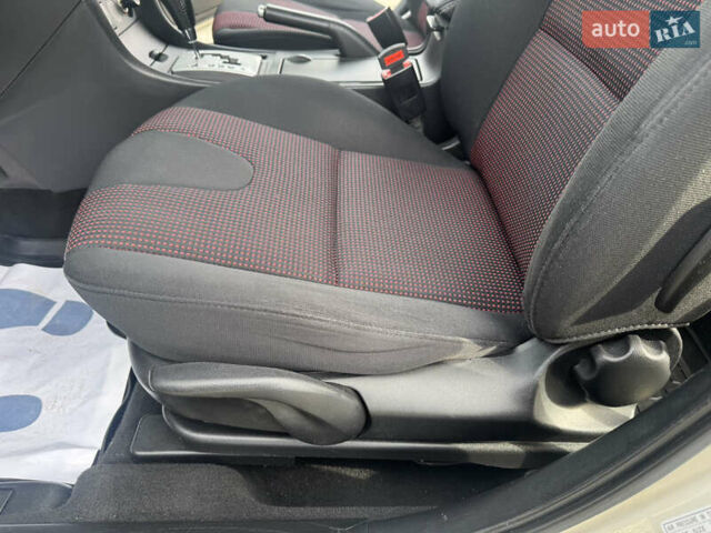 Мазда 3 2006 у Полтаві на Automoto.ua Бежевий Мазда 3, об'ємом двигуна 1.6 л та пробігом 193 тис. км за 6500 $, фото 29 на Automoto.ua