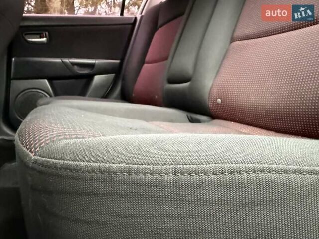 Бежевый Мазда 3, объемом двигателя 1.6 л и пробегом 220 тыс. км за 3499 $, фото 43 на Automoto.ua