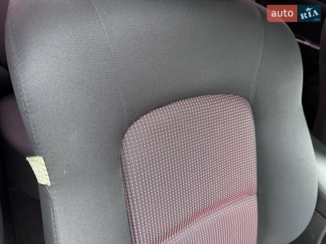 Бежевый Мазда 3, объемом двигателя 1.6 л и пробегом 220 тыс. км за 3499 $, фото 35 на Automoto.ua