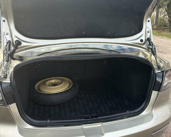 Мазда 3 2007 у Миколаєві на Automoto.ua Бежевий Мазда 3, об'ємом двигуна 1.6 л та пробігом 180 тис. км за 5300 $, фото 6 на Automoto.ua