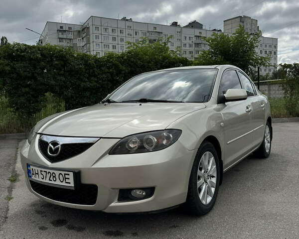 Бежевий Мазда 3, об'ємом двигуна 1.6 л та пробігом 166 тис. км за 7800 $, фото 1 на Automoto.ua