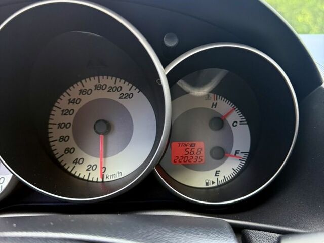 Бежевый Мазда 3, объемом двигателя 1.6 л и пробегом 220 тыс. км за 5600 $, фото 4 на Automoto.ua