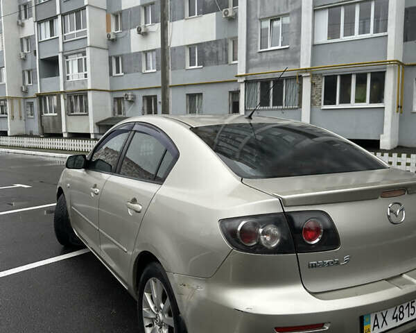 Бежевый Мазда 3, объемом двигателя 1.6 л и пробегом 350 тыс. км за 3700 $, фото 3 на Automoto.ua