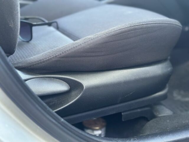 Бежевый Мазда 3, объемом двигателя 1.6 л и пробегом 194 тыс. км за 5299 $, фото 6 на Automoto.ua